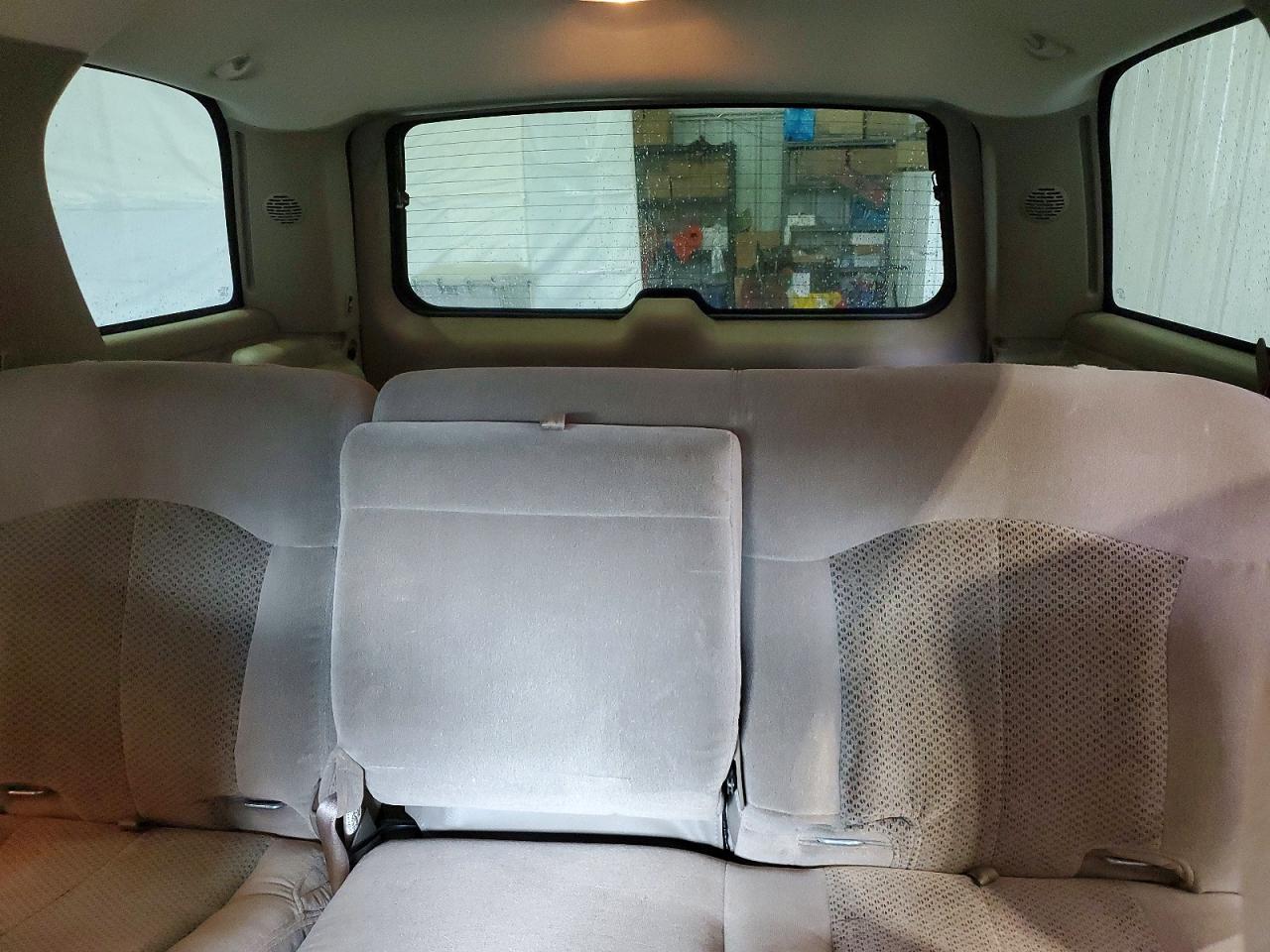 2002 CHEVROLET TAHOE