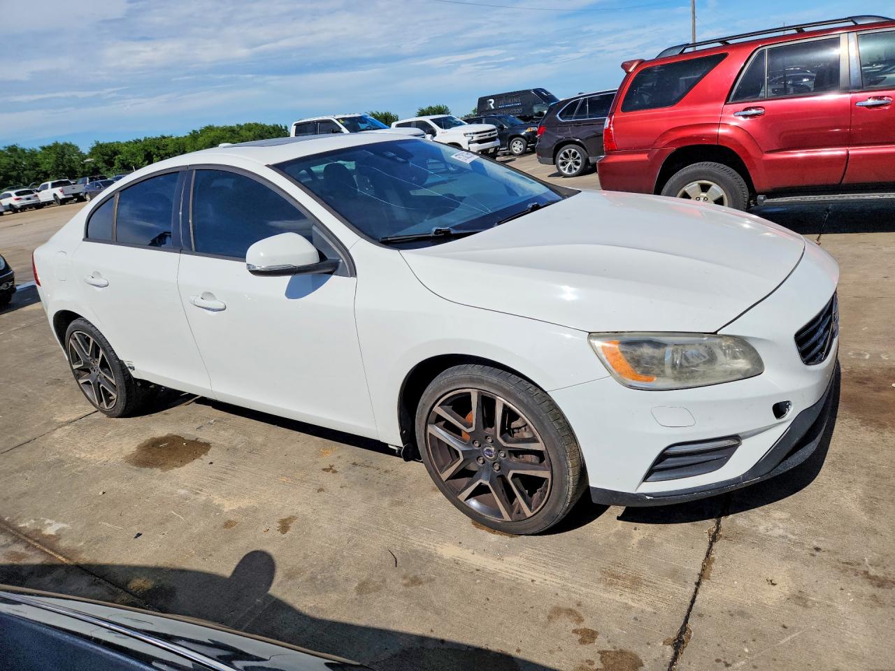 2017 VOLVO S60