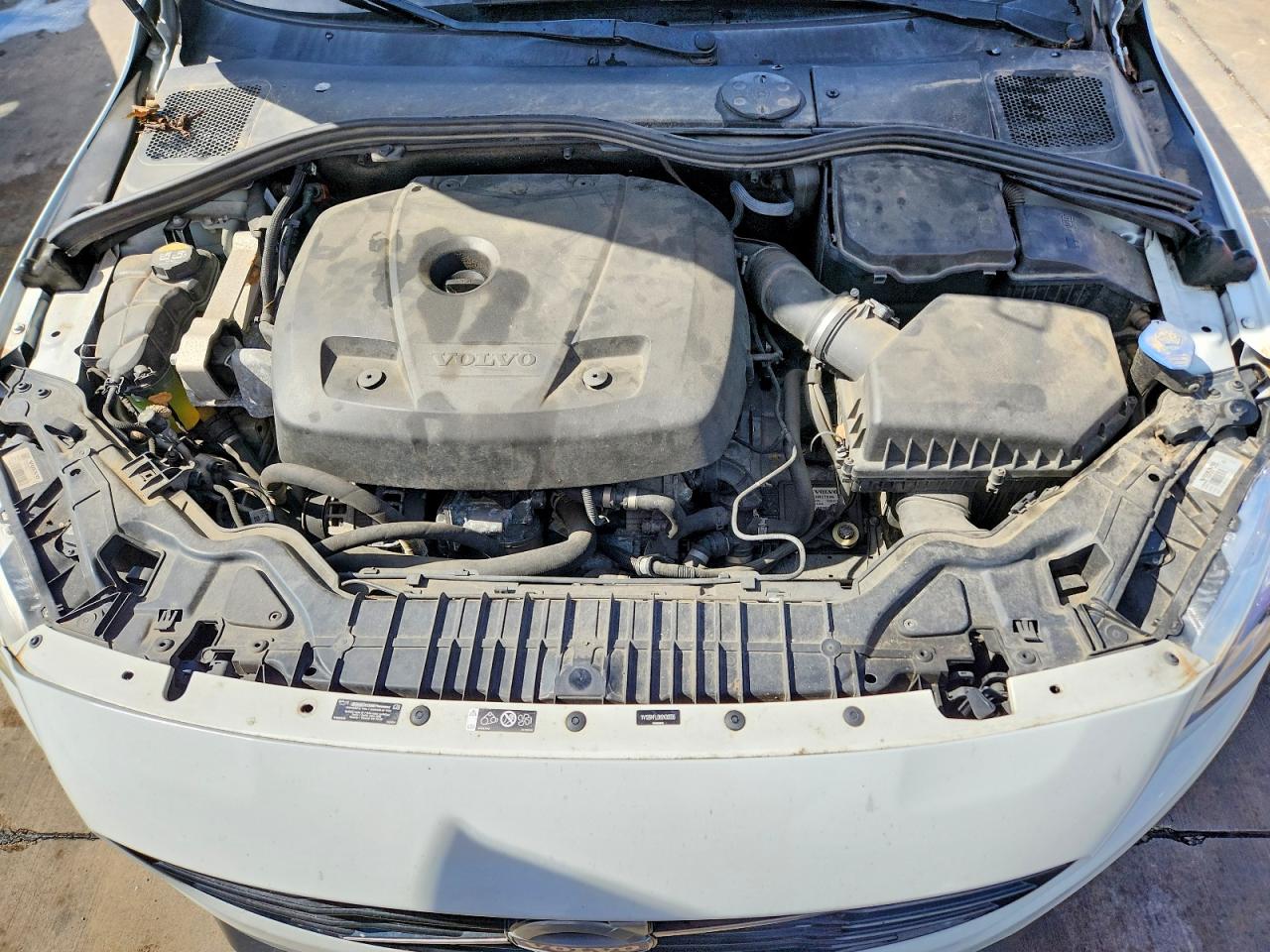 2017 VOLVO S60