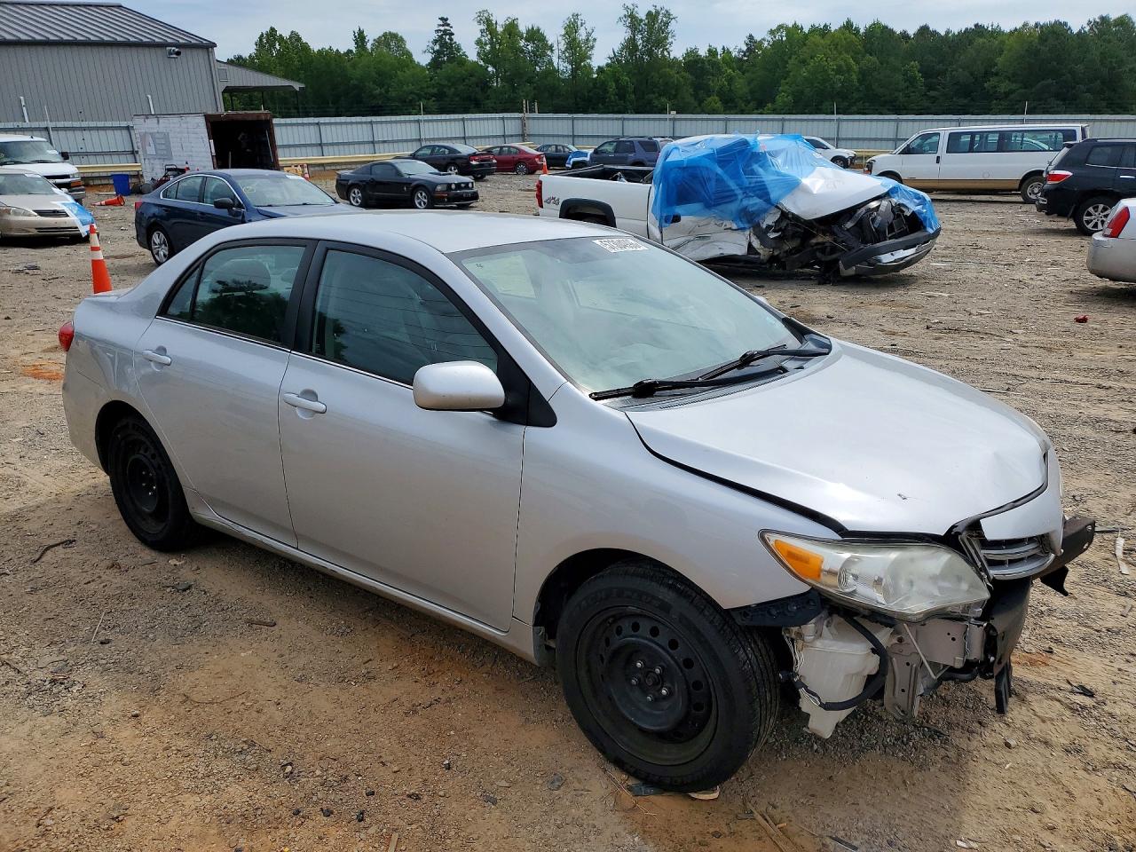 2013 TOYOTA COROLLA