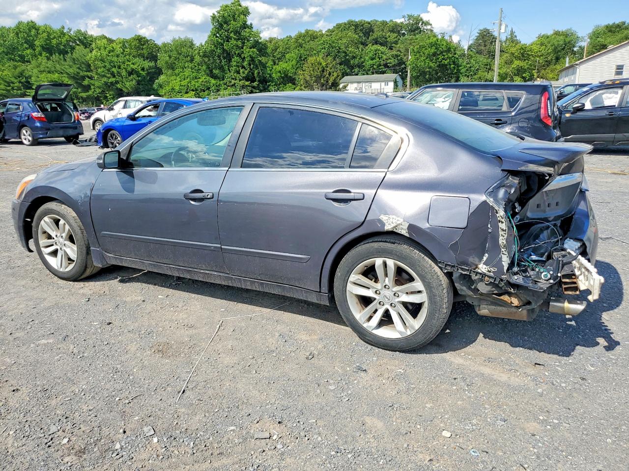 2011 NISSAN ALTIMA