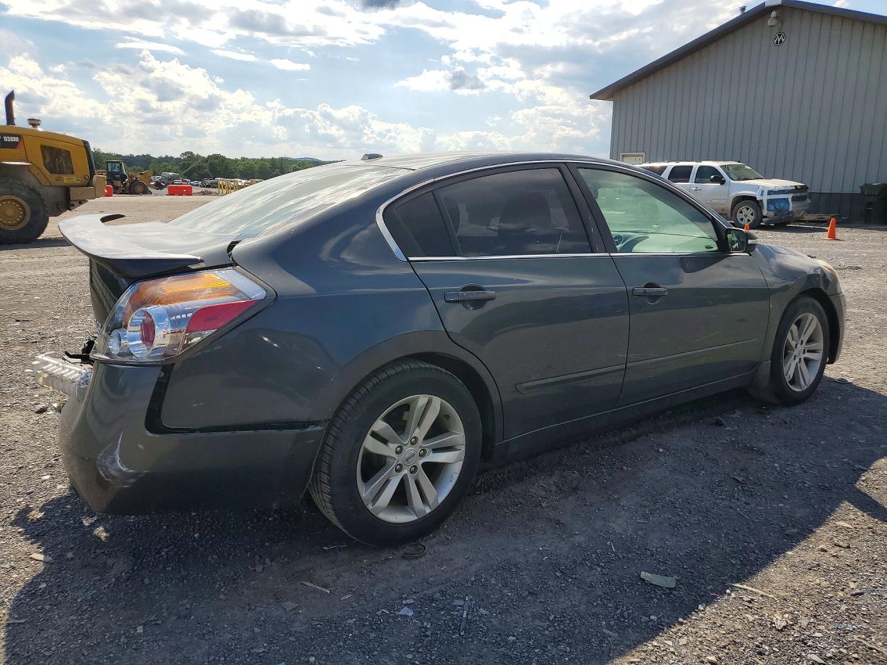 2011 NISSAN ALTIMA