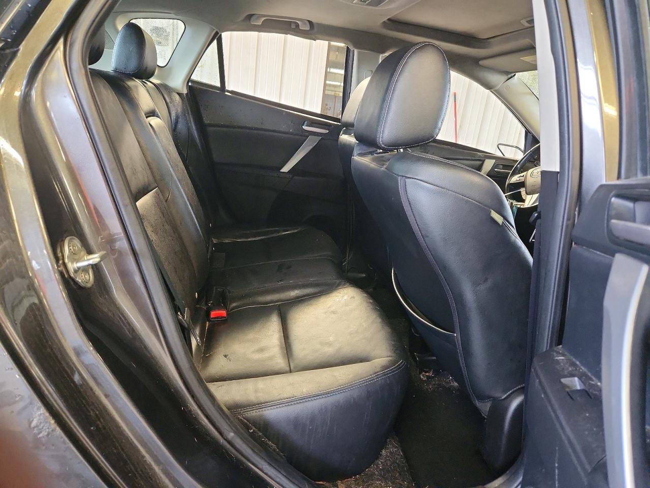 2013 MAZDA 3