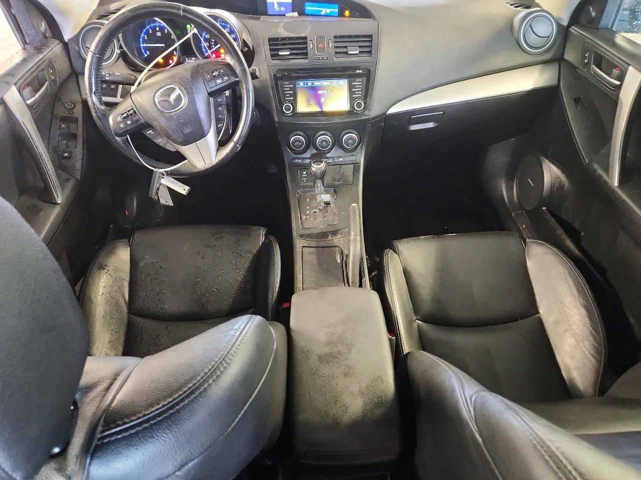 2013 MAZDA 3
