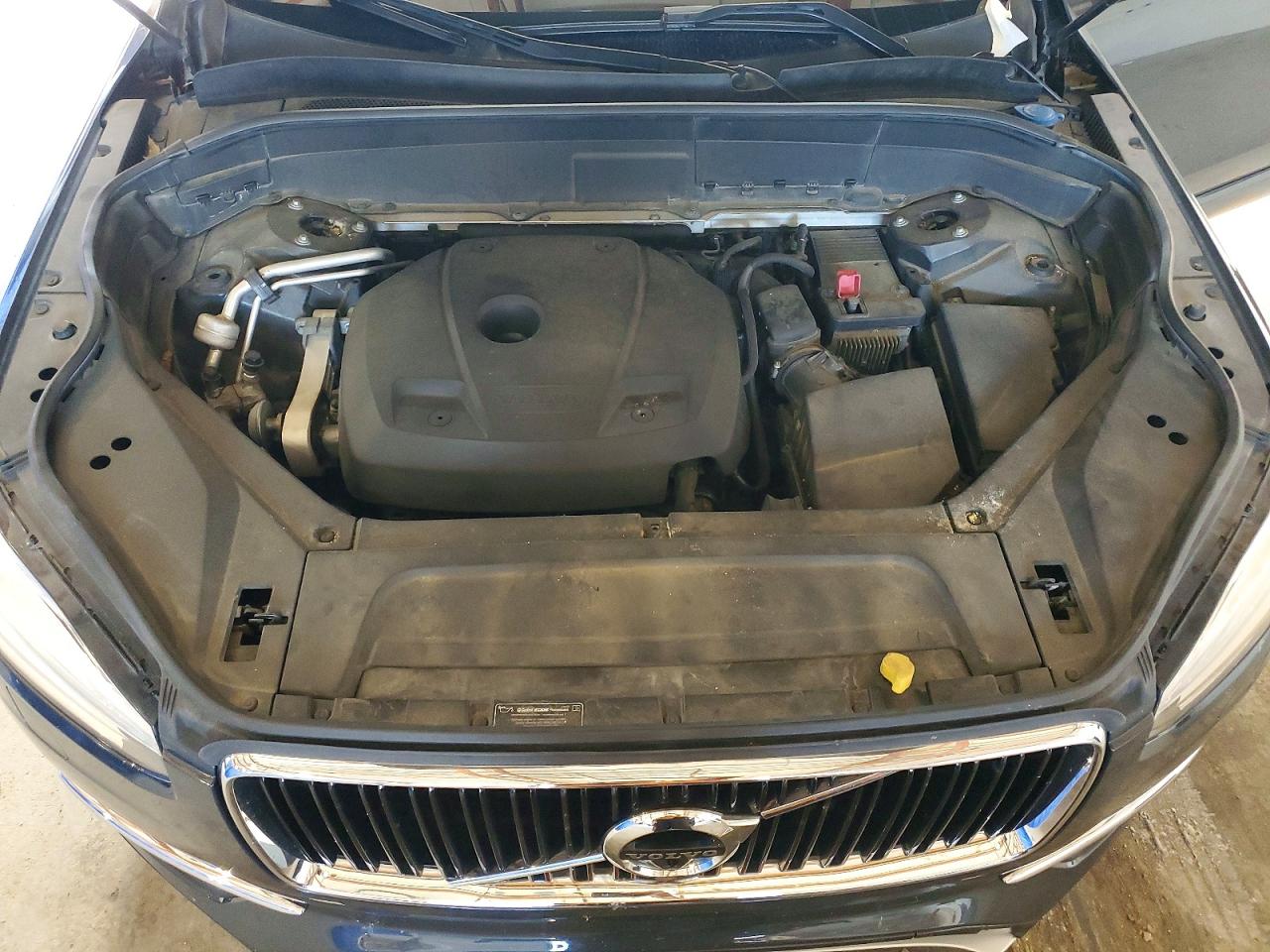 2016 VOLVO XC90
