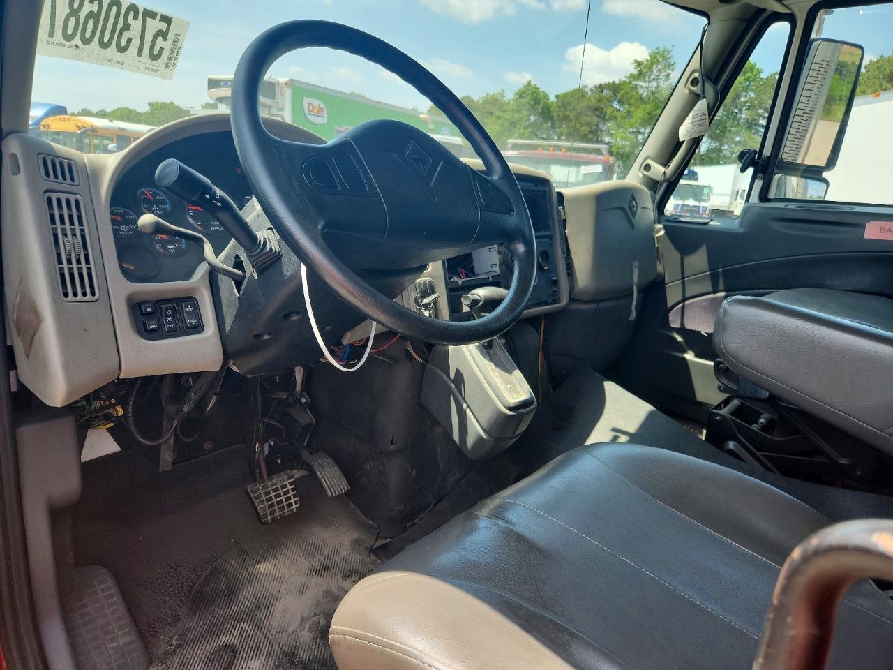 2011 INTERNATIONAL 4000 SERIE