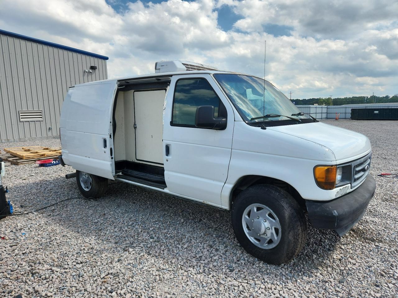 2006 FORD ECONOLINE