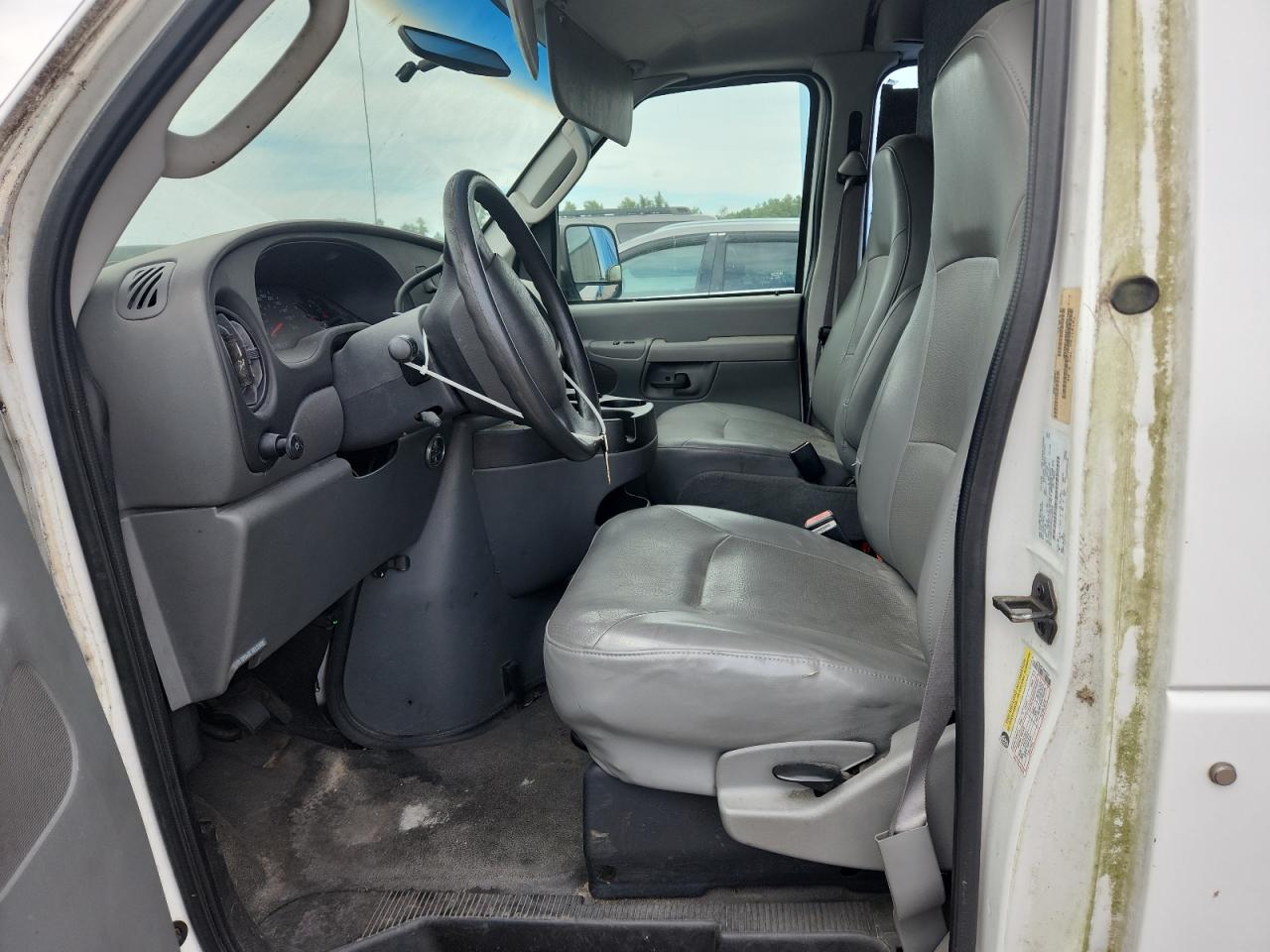 2006 FORD ECONOLINE