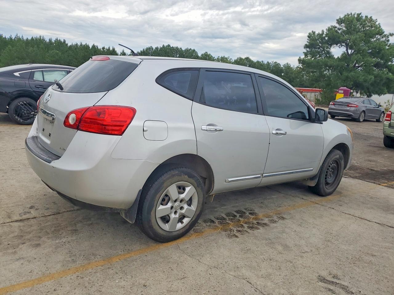 2014 NISSAN ROGUE
