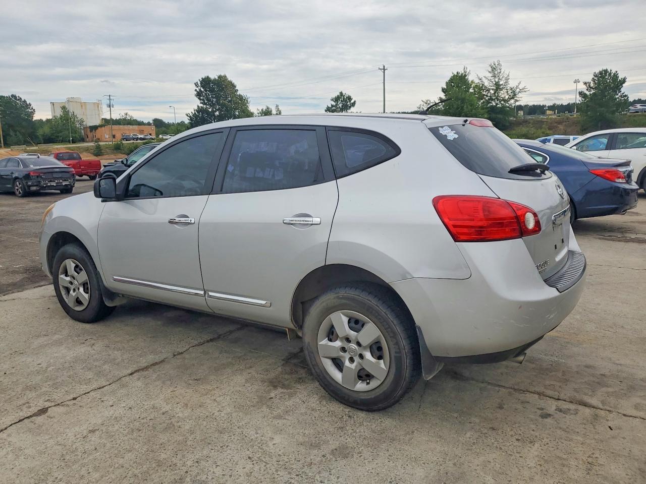 2014 NISSAN ROGUE