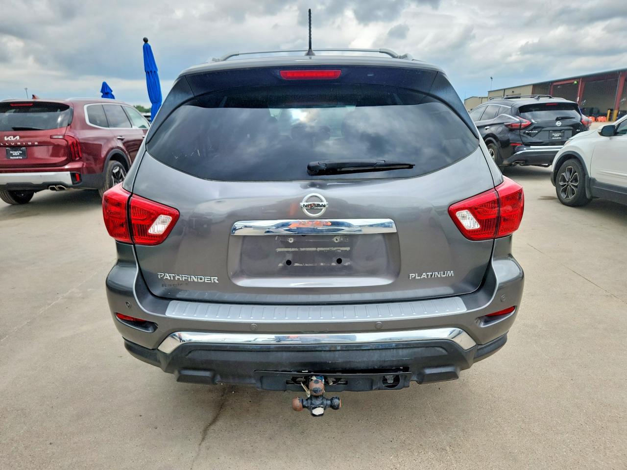 2017 NISSAN PATHFINDER