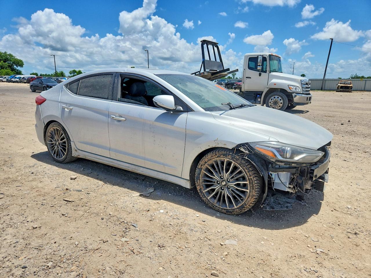 2018 HYUNDAI ELANTRA
