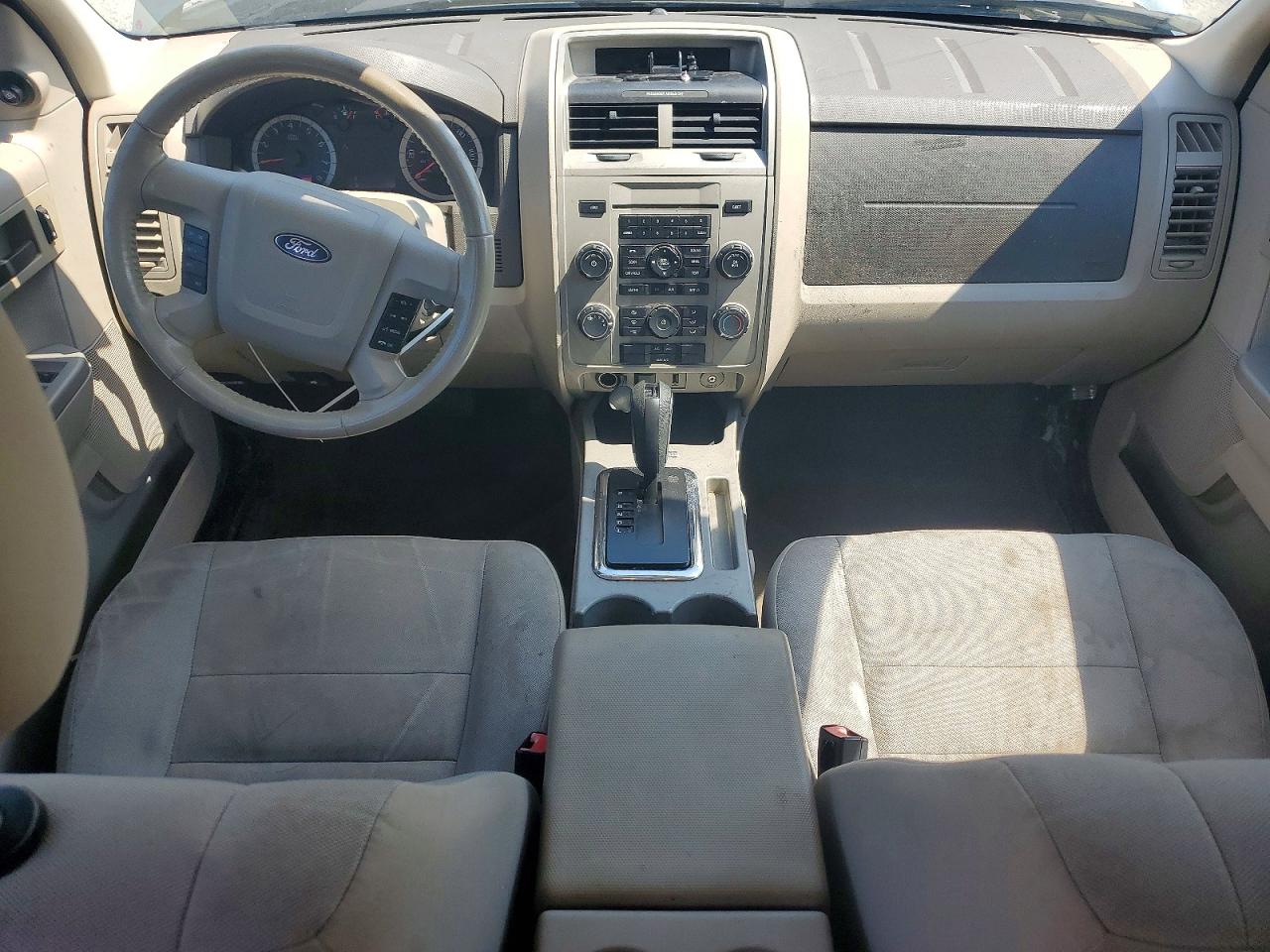 2011 FORD ESCAPE