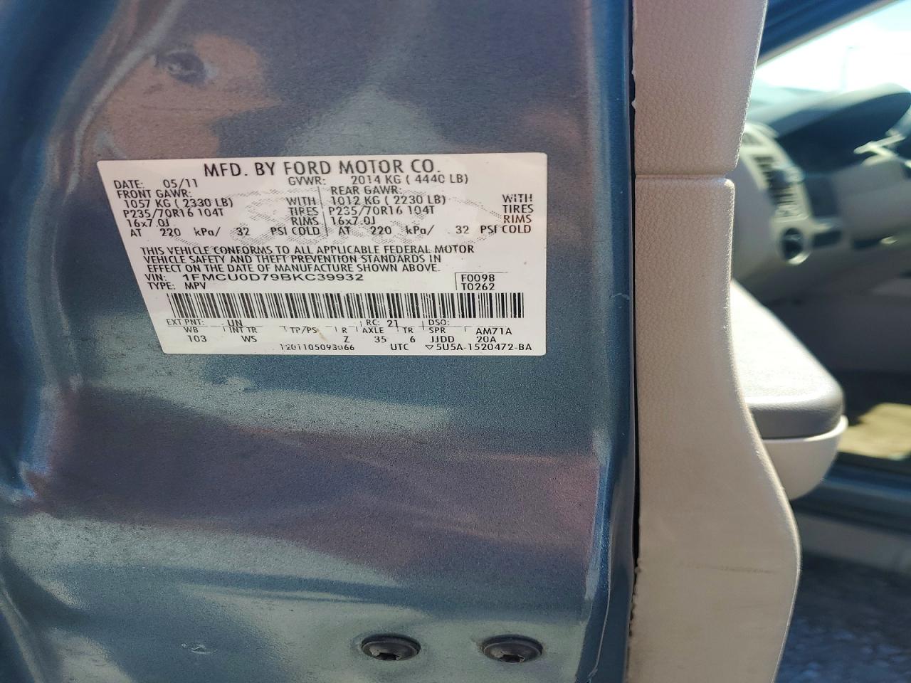 2011 FORD ESCAPE