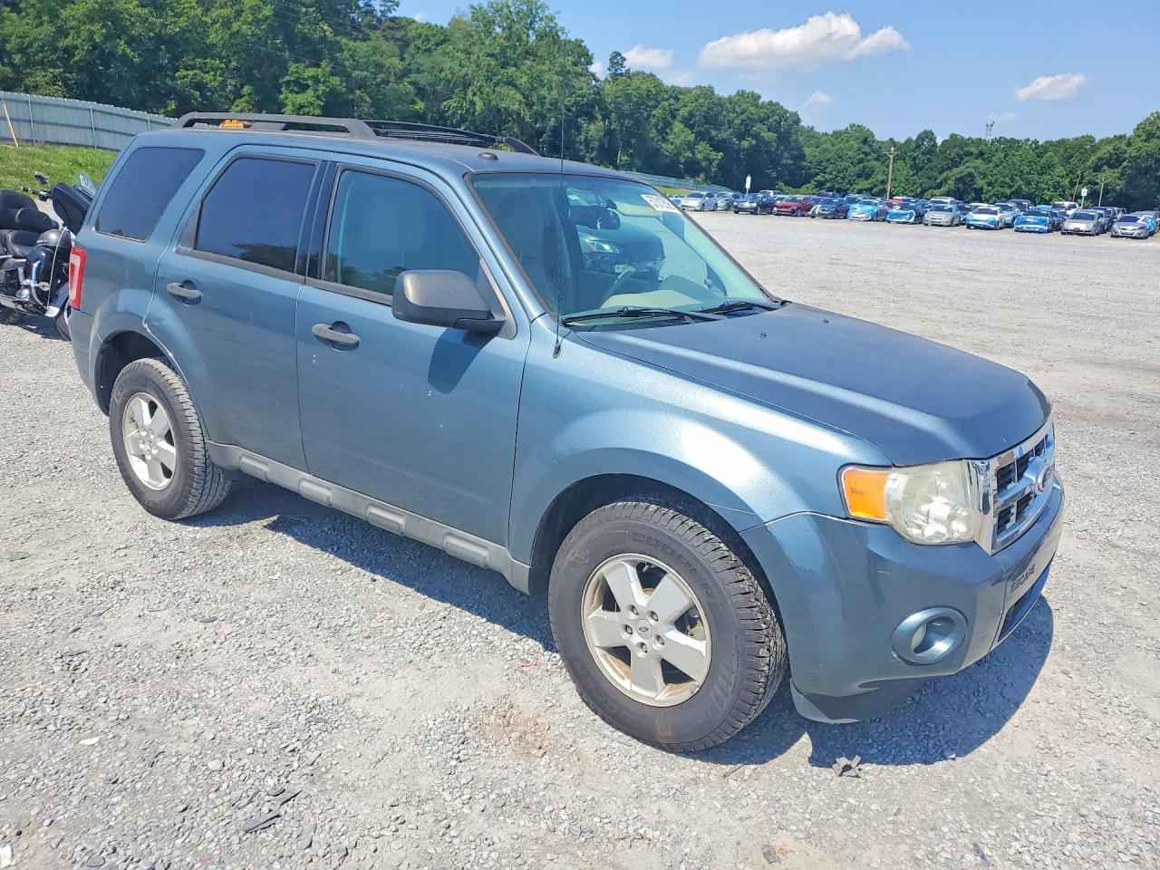 2011 FORD ESCAPE