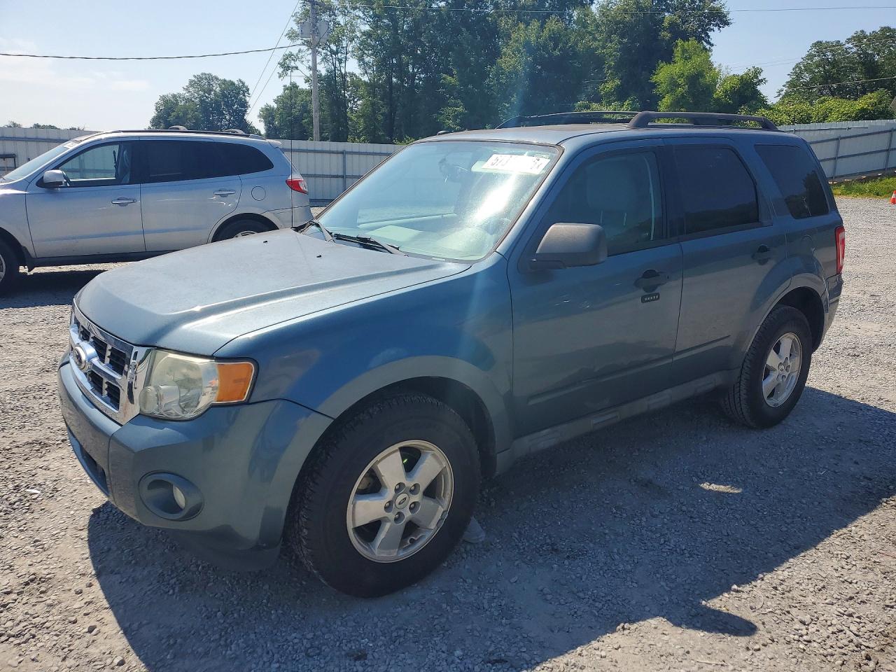 2011 FORD ESCAPE