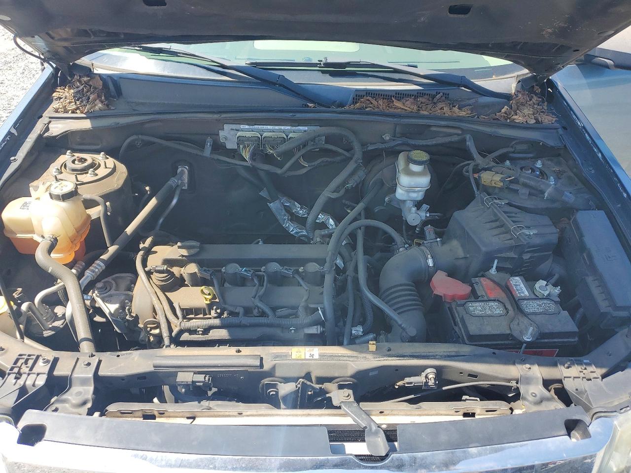 2011 FORD ESCAPE