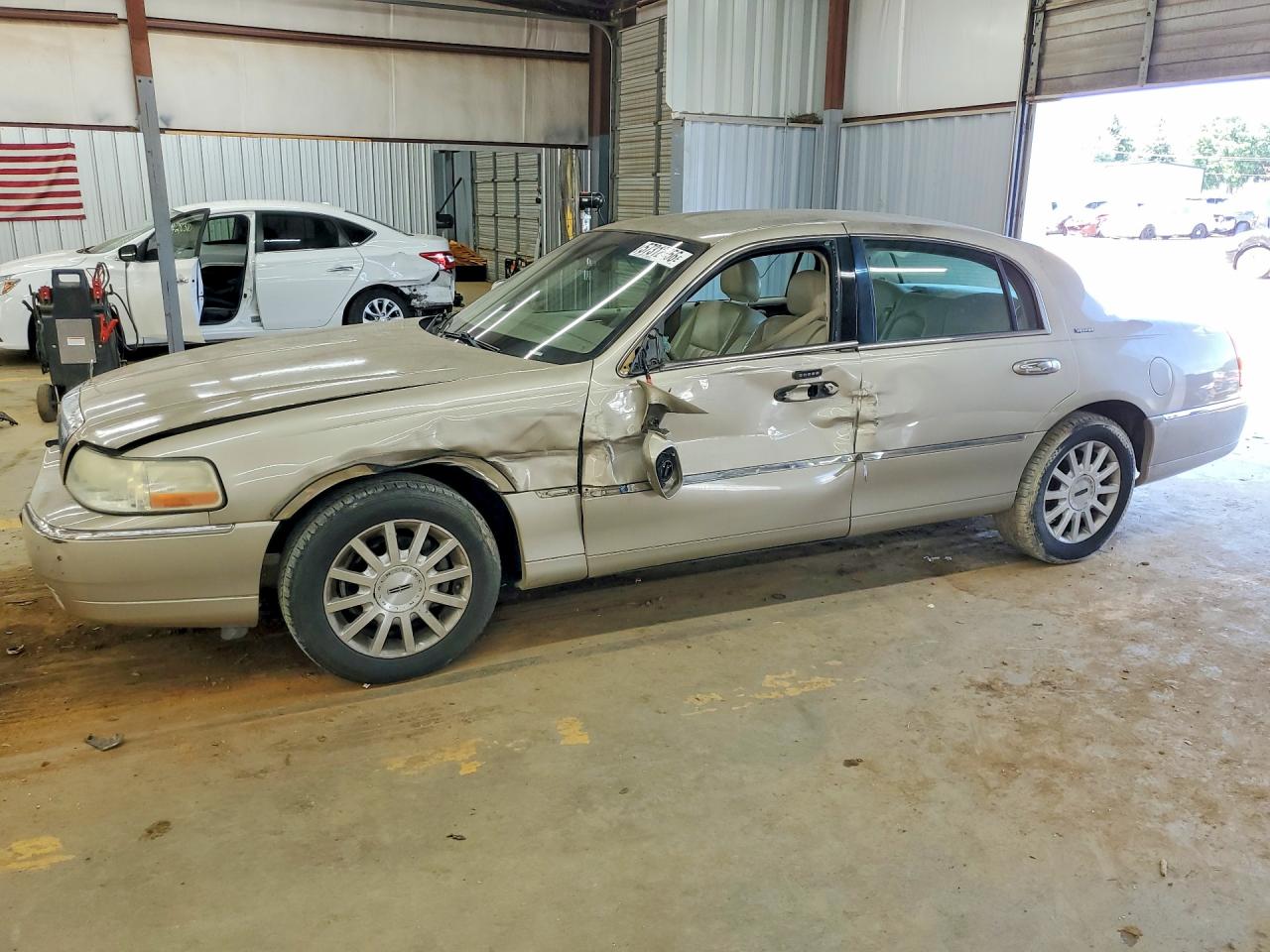 2006 LINCOLN TOWNCAR