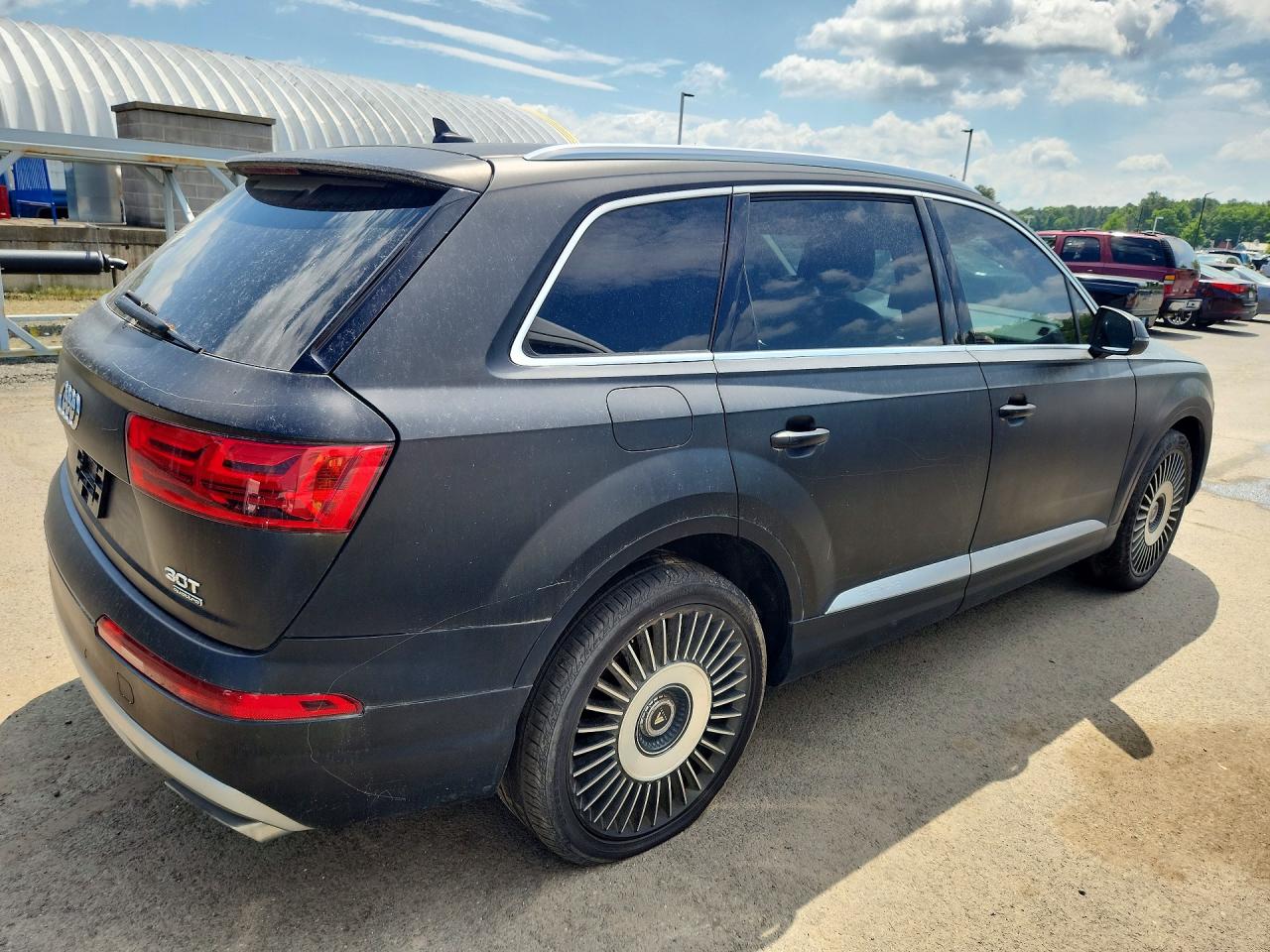 2017 AUDI Q7