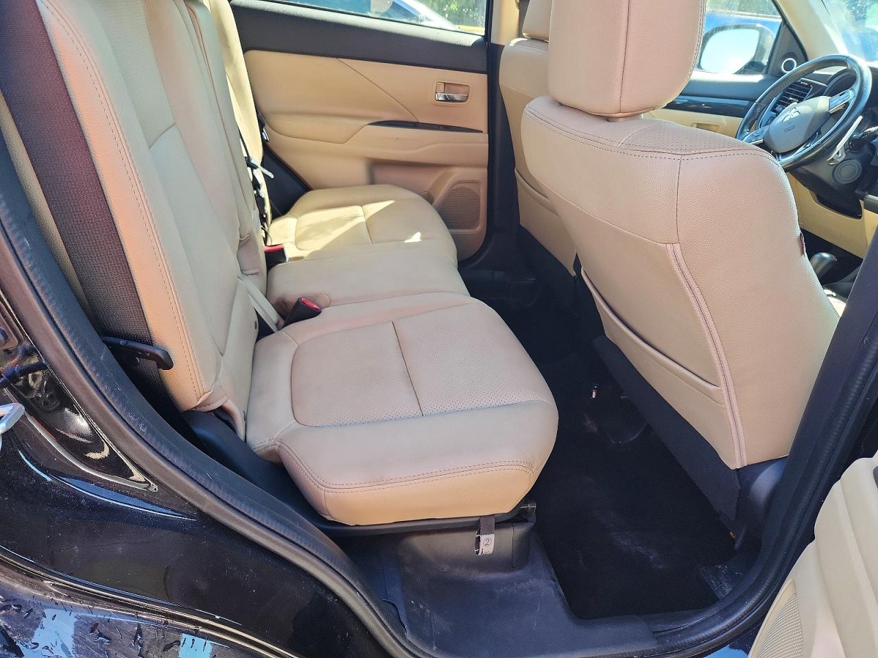 2016 MITSUBISHI OUTLANDER