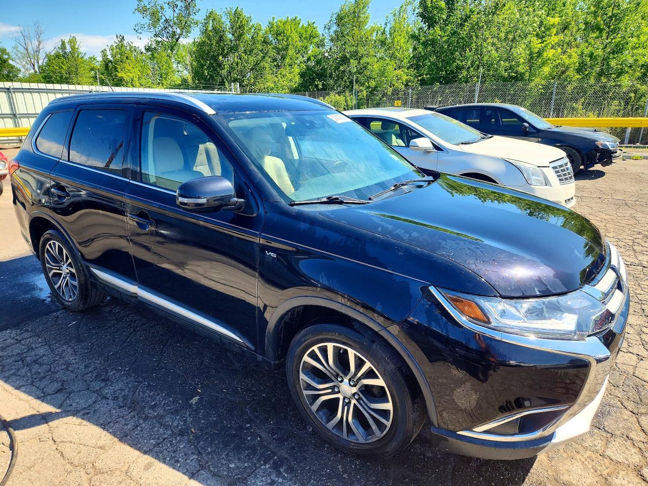 2016 MITSUBISHI OUTLANDER