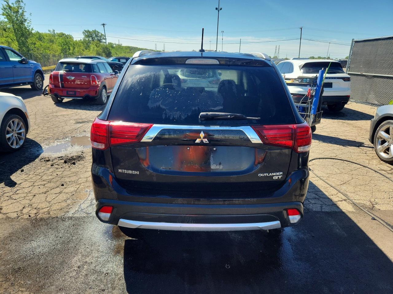 2016 MITSUBISHI OUTLANDER