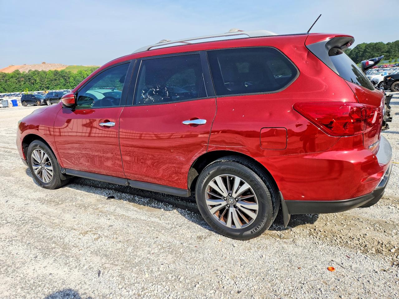 2017 NISSAN PATHFINDER