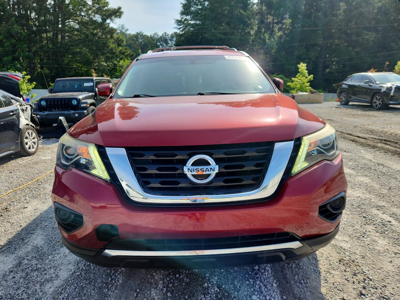 2017 NISSAN PATHFINDER