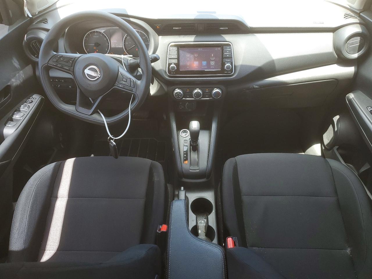 2023 NISSAN KICKS