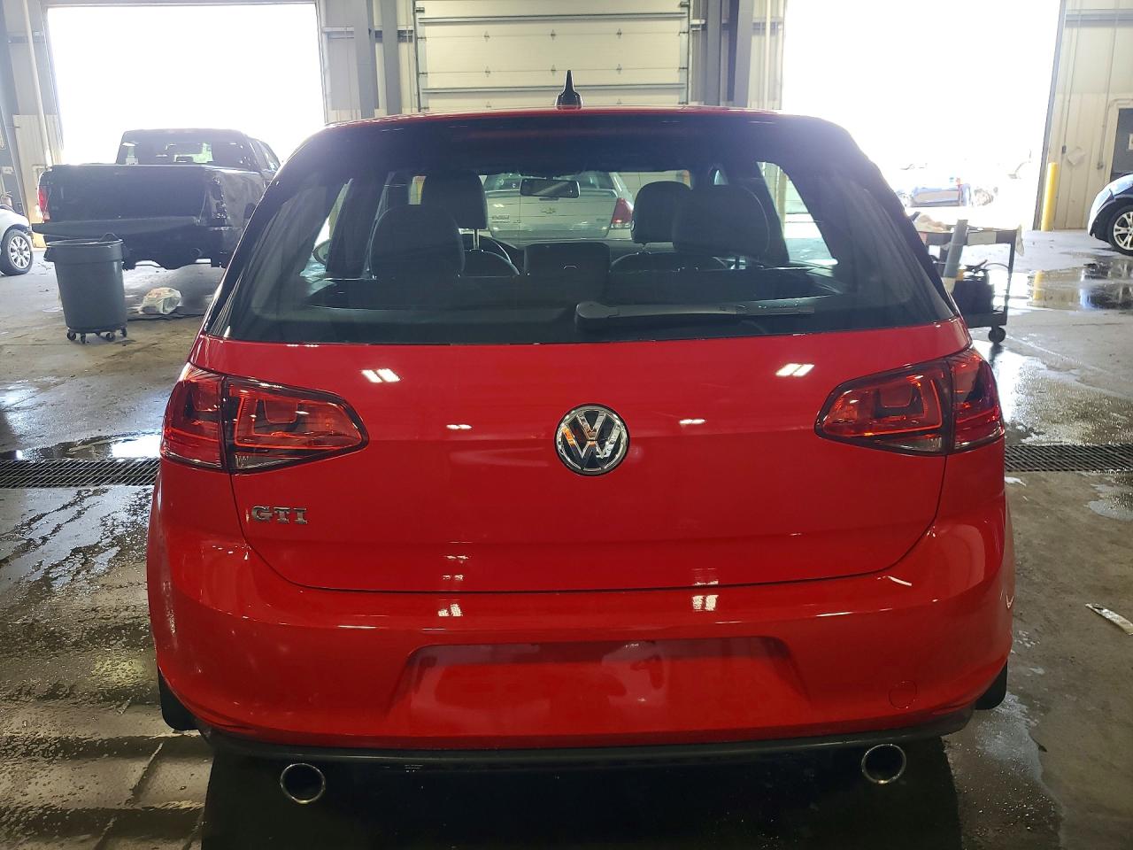2017 VOLKSWAGEN GTI