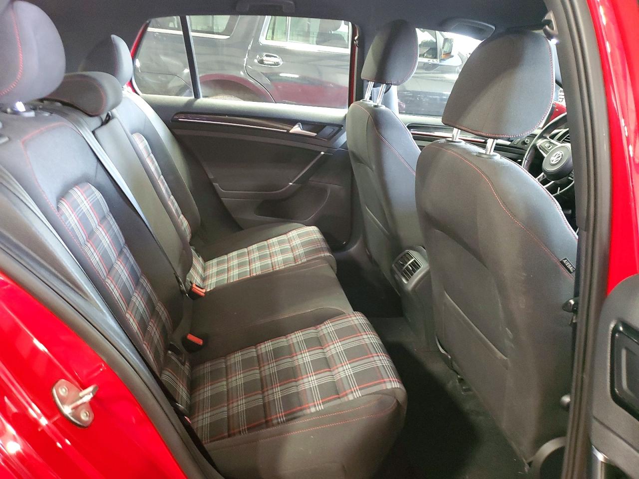 2017 VOLKSWAGEN GTI