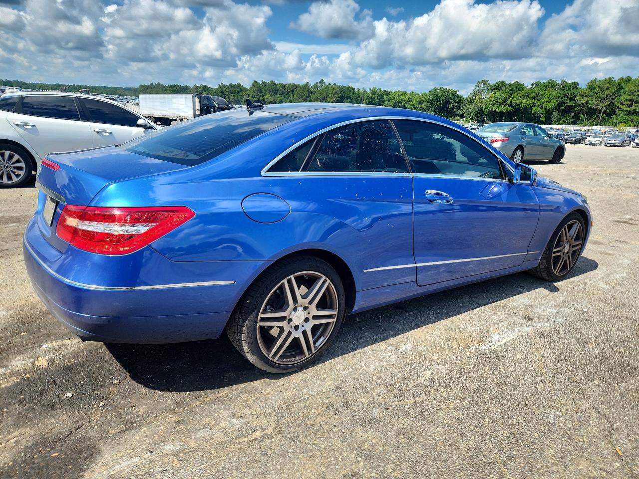 2011 MERCEDES-BENZ E-CLASS