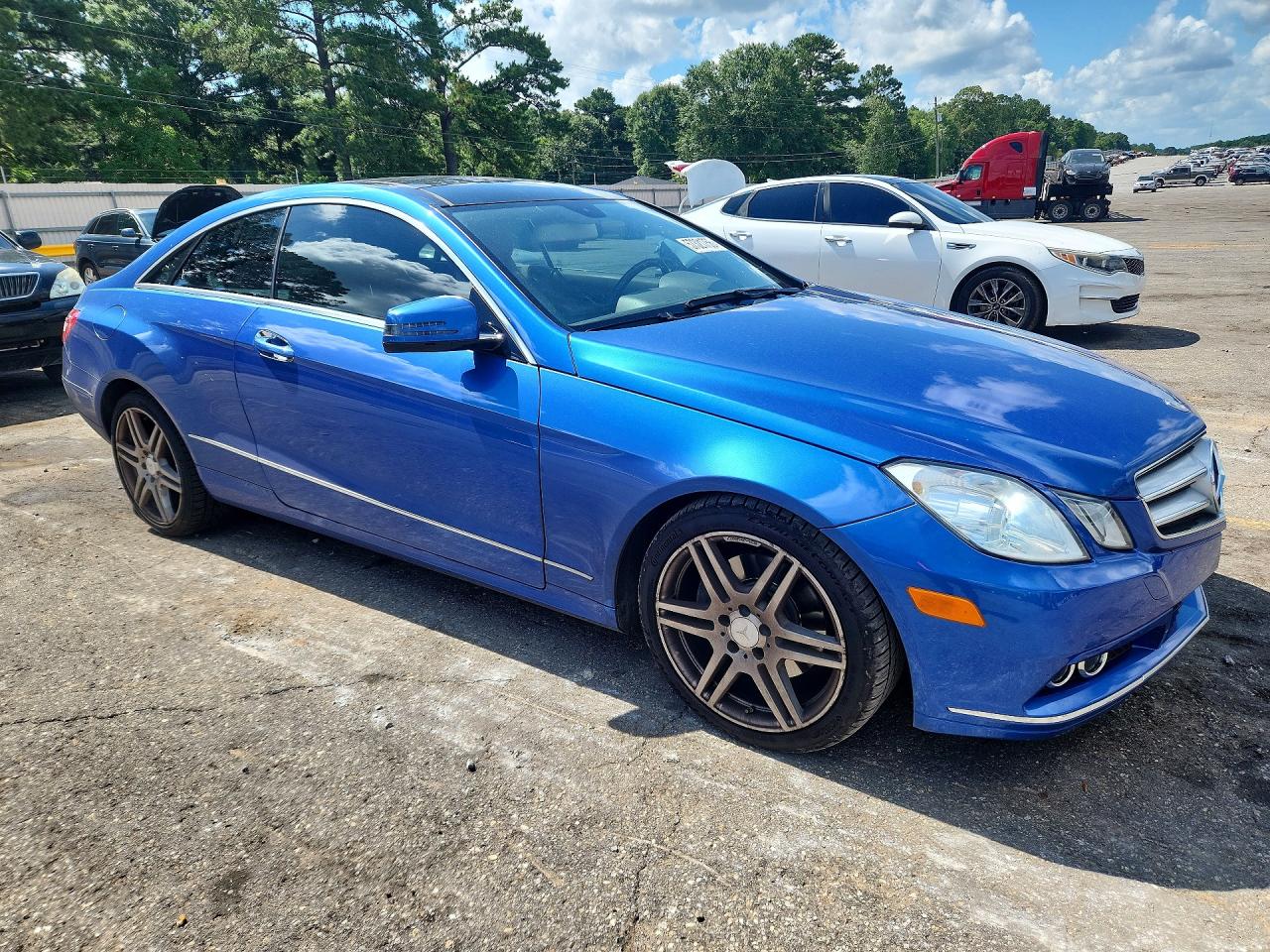 2011 MERCEDES-BENZ E-CLASS