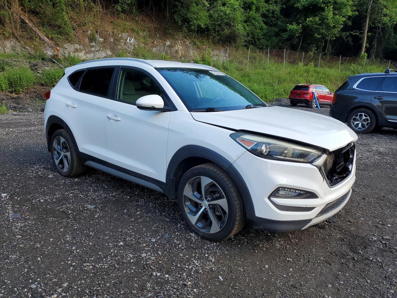 2017 HYUNDAI TUCSON