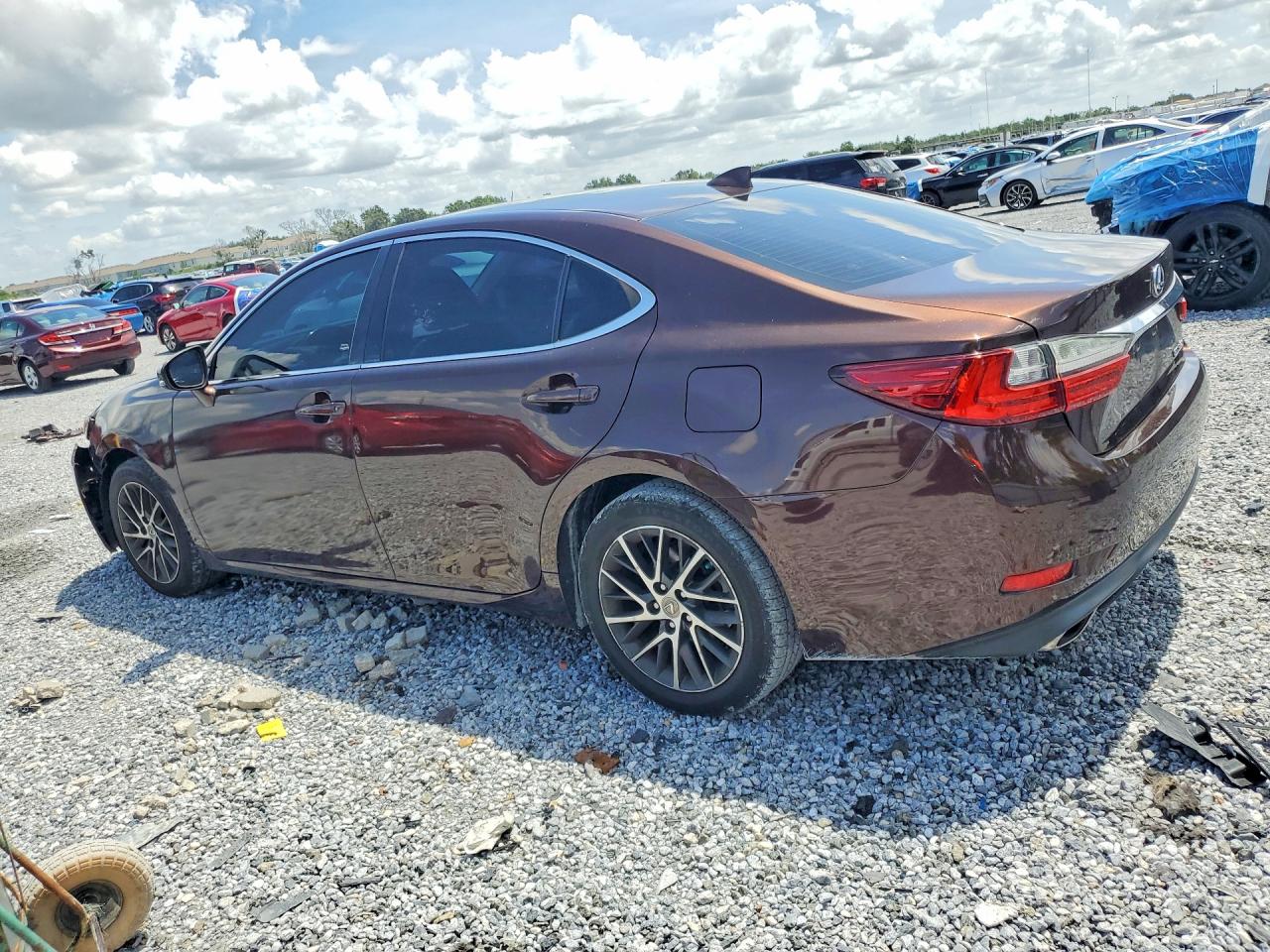 2017 LEXUS ES350