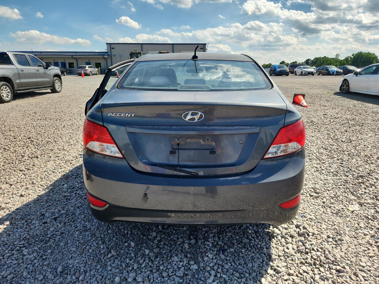 2012 HYUNDAI ACCENT