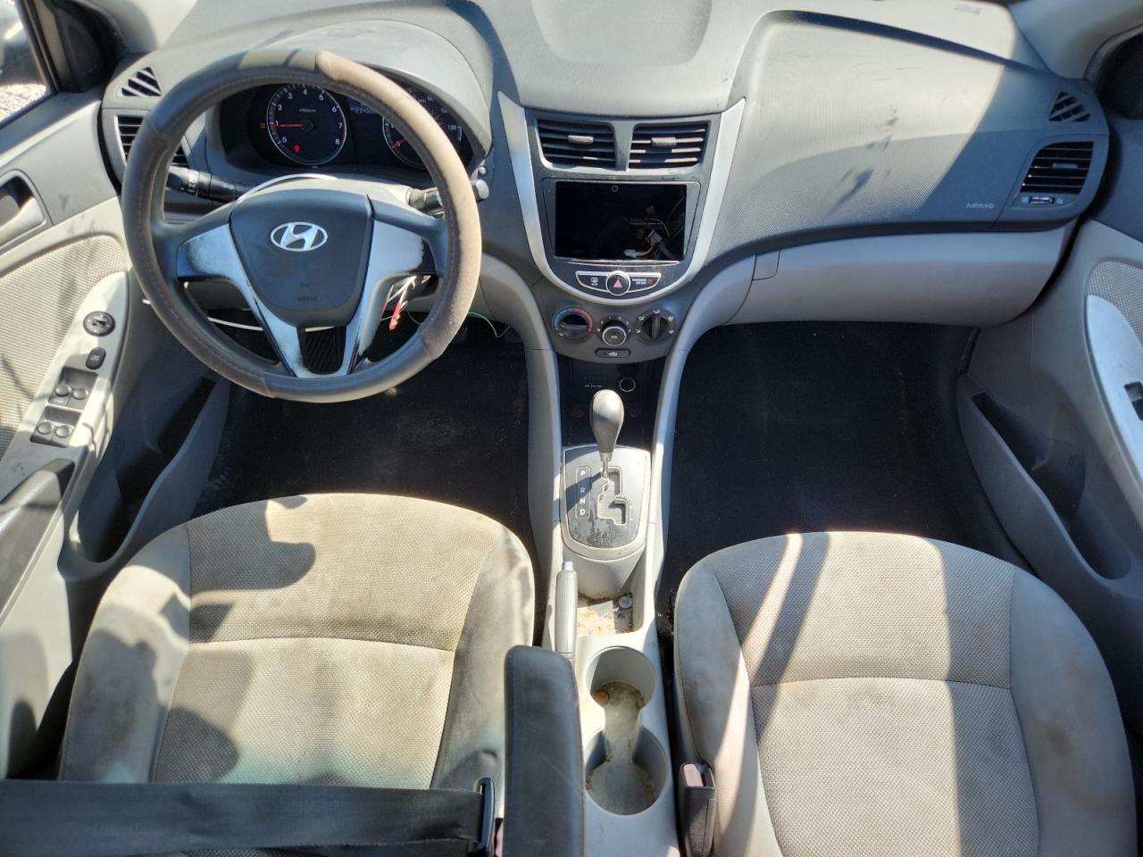 2012 HYUNDAI ACCENT
