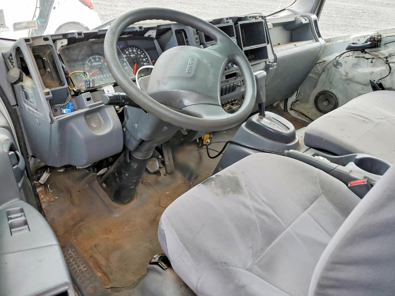 2016 ISUZU NPR