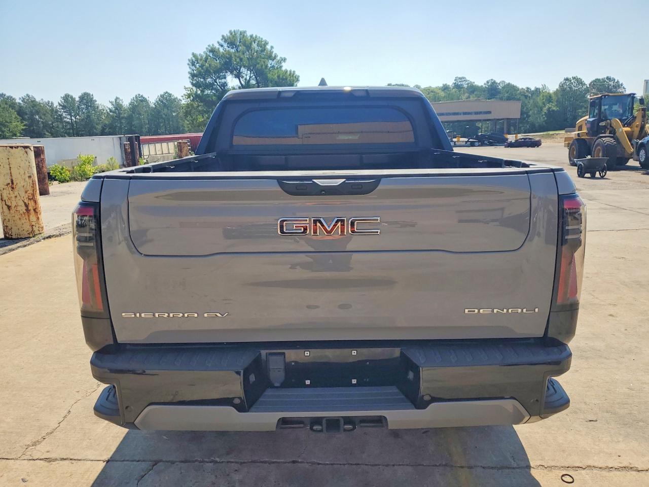 2024 GMC SIERRA