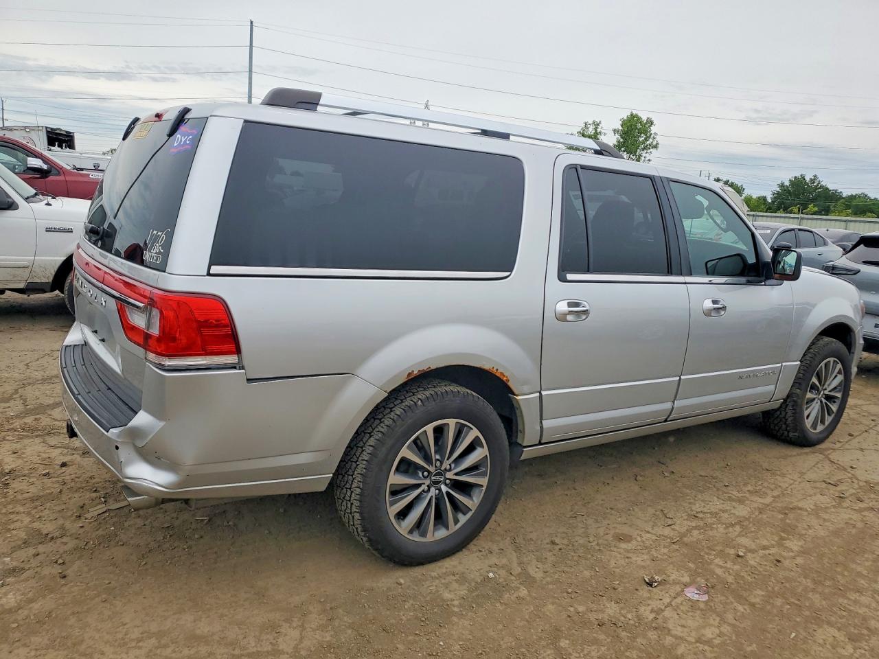 2017 LINCOLN NAVIGATOR