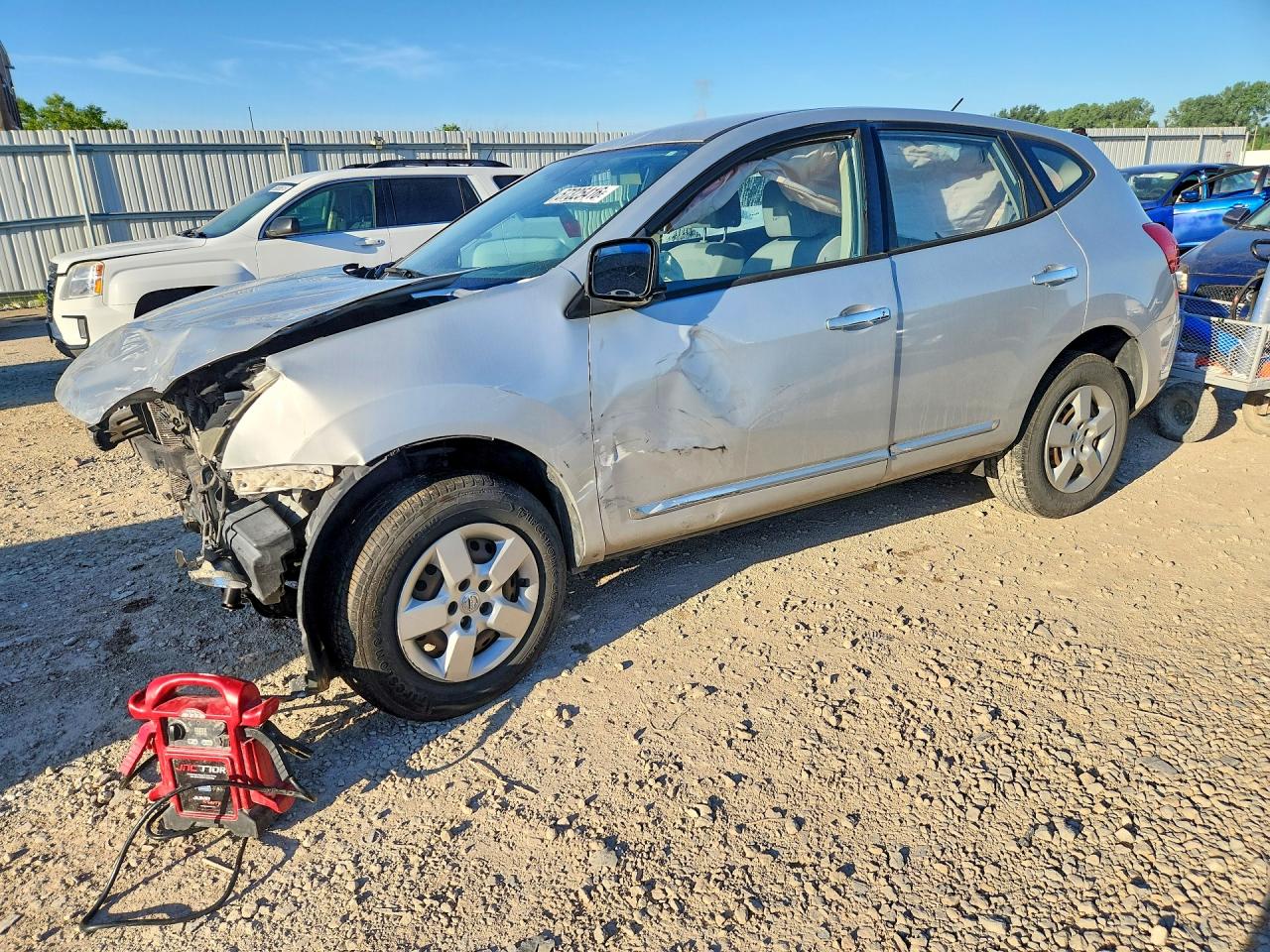 2014 NISSAN ROGUE