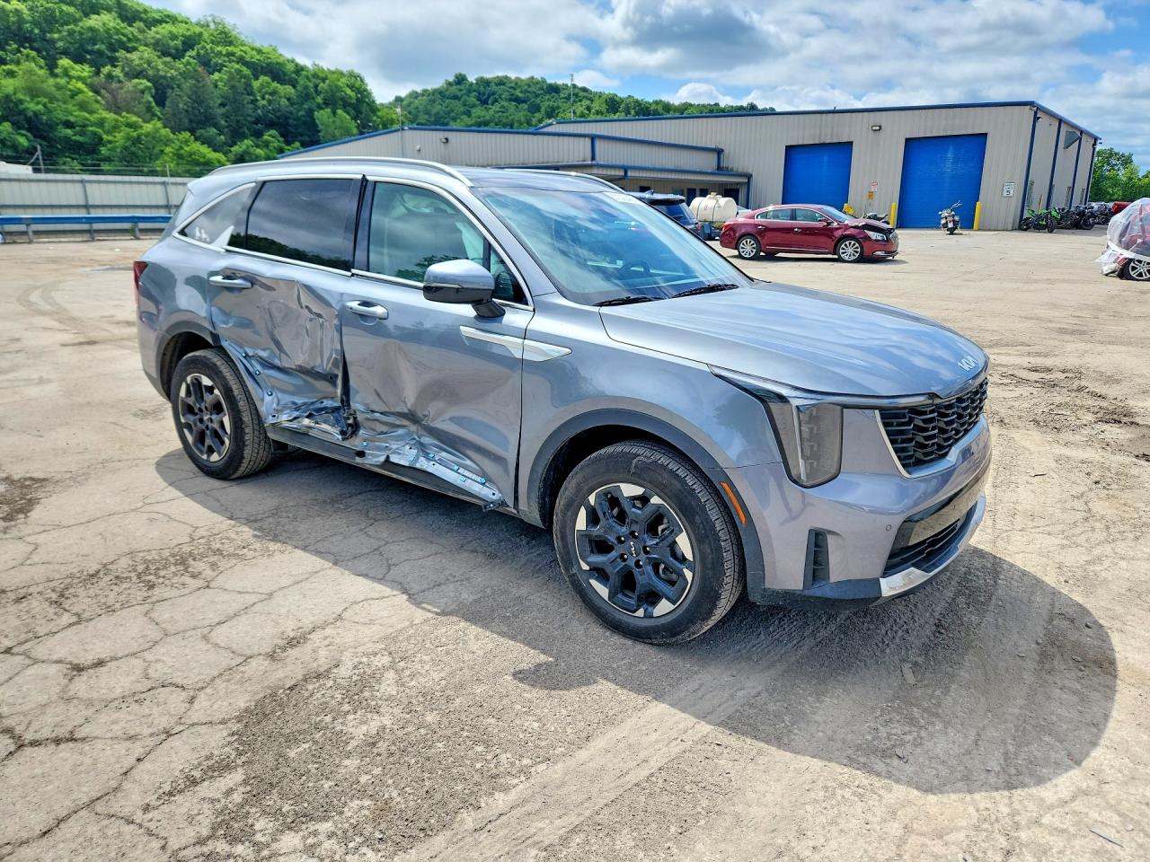 2025 KIA SORENTO