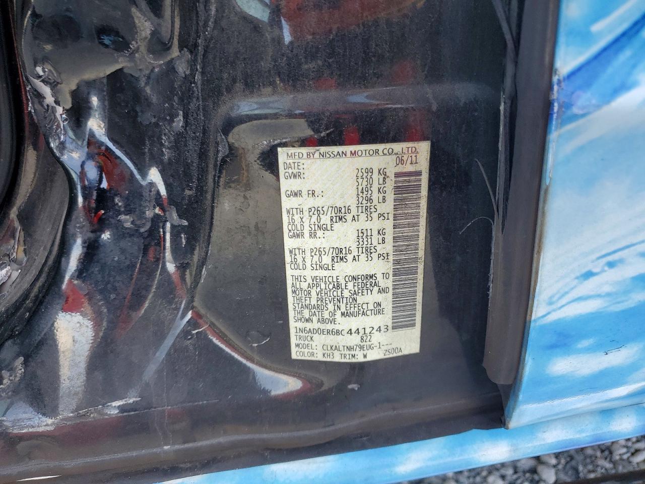 2011 NISSAN FRONTIER