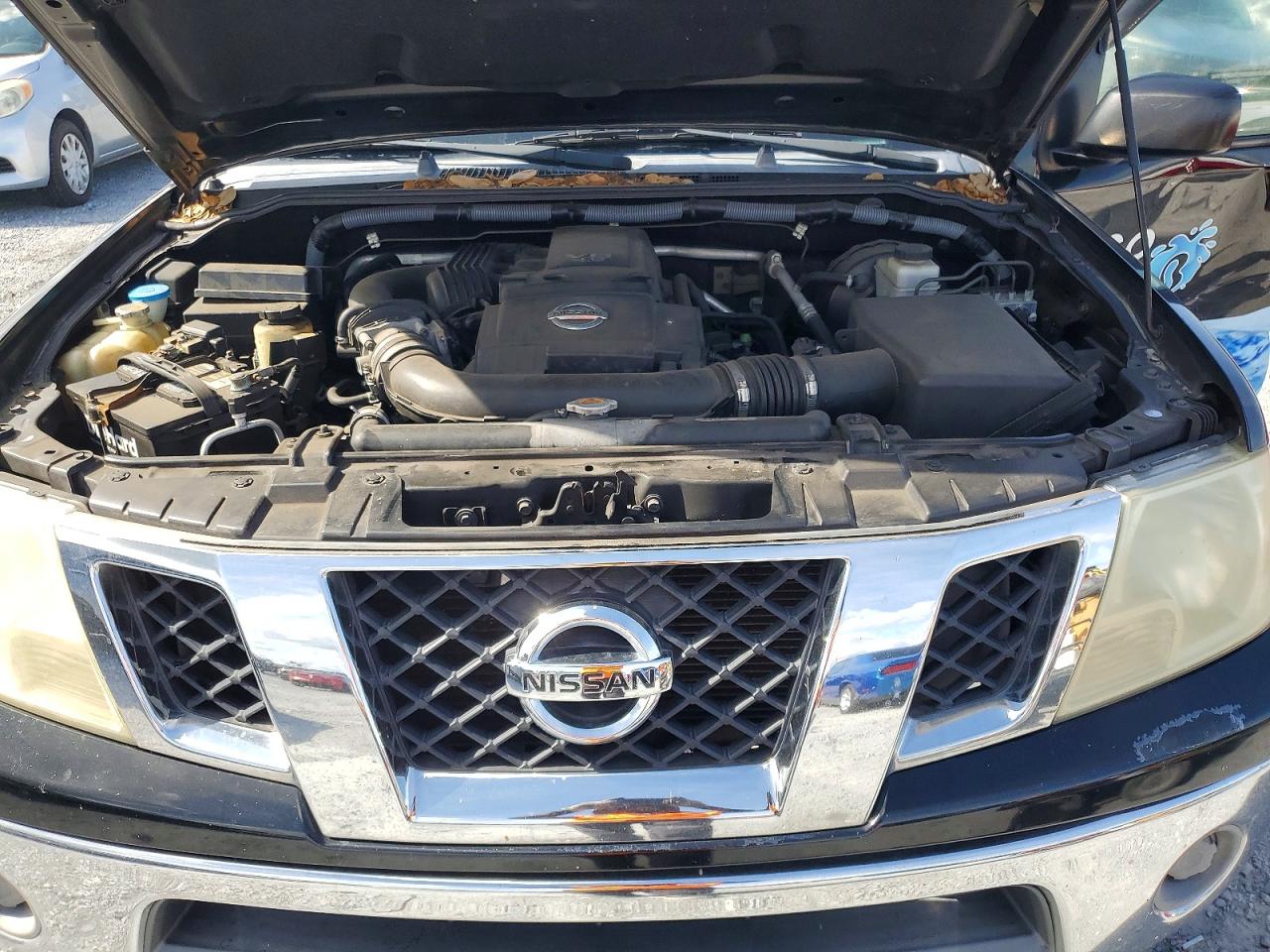 2011 NISSAN FRONTIER