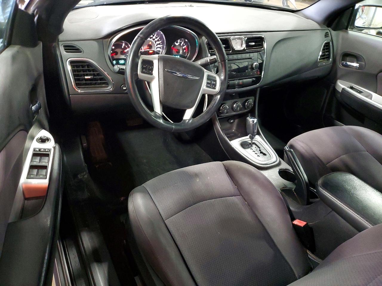 2014 CHRYSLER 200