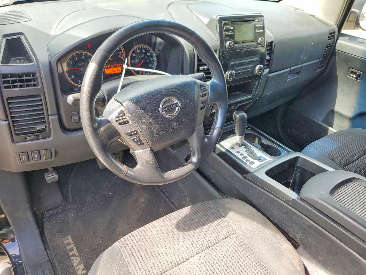2014 NISSAN TITAN