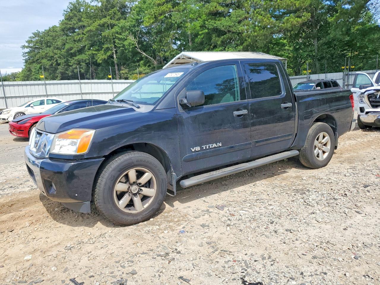 2014 NISSAN TITAN