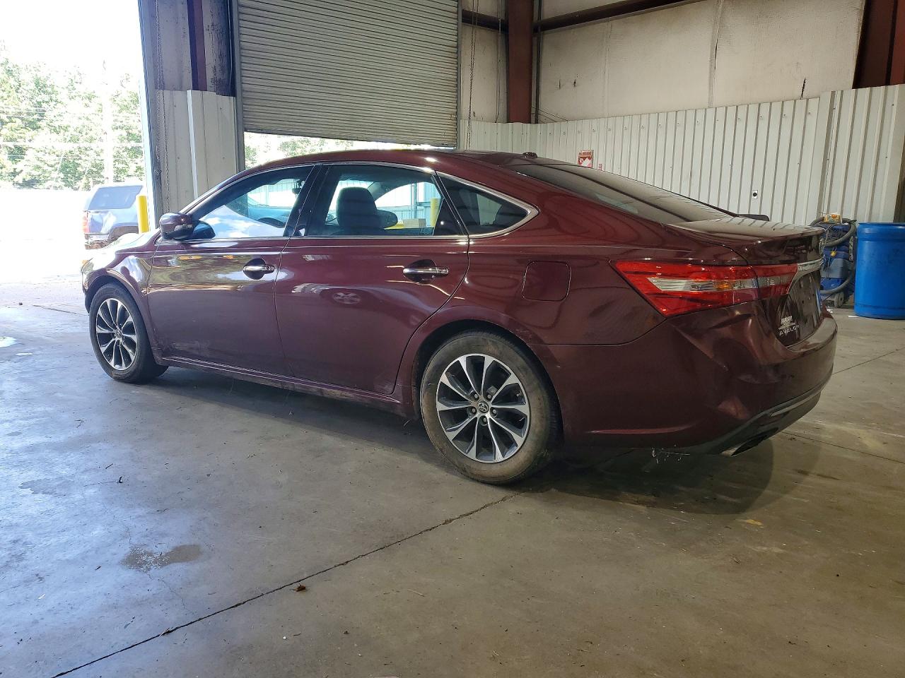 2016 TOYOTA AVALON