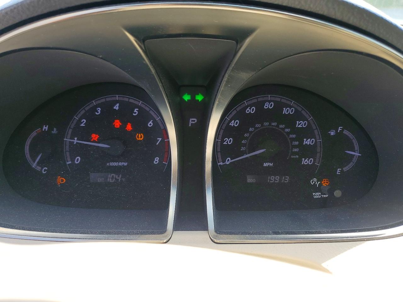 2011 TOYOTA AVALON