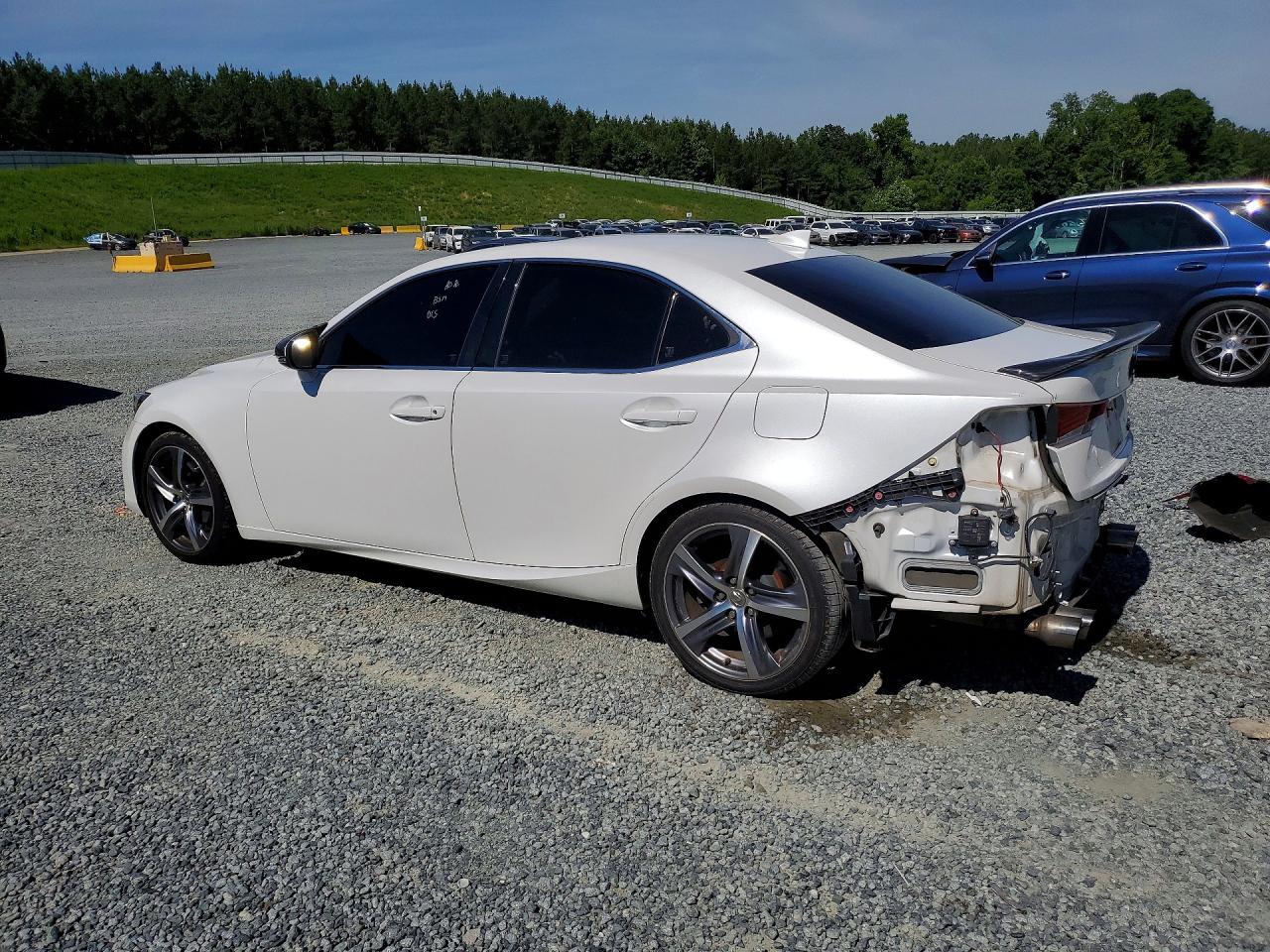2017 LEXUS IS